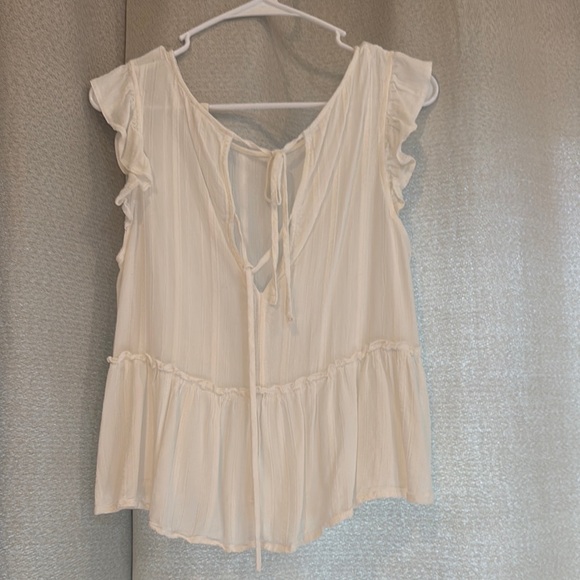 Cream Ruffled Sleeveless Top - Picture 2 of 2